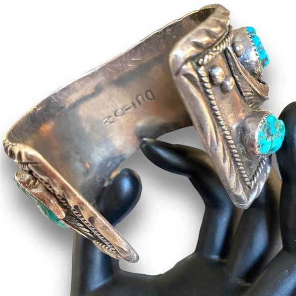 Massive Vintage Navajo Sterling Silver & Turquoise Cuff Bracelet Signed DUTOM! - Picture 13 of 16